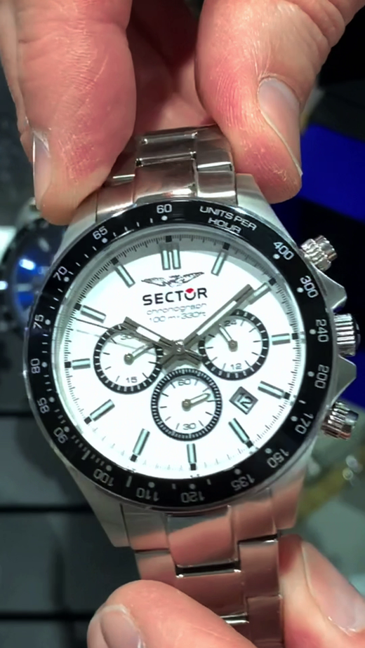 ¿Buscas Resistencia Extrema? Descubre la Colección de Relojes Sector en Barcelona