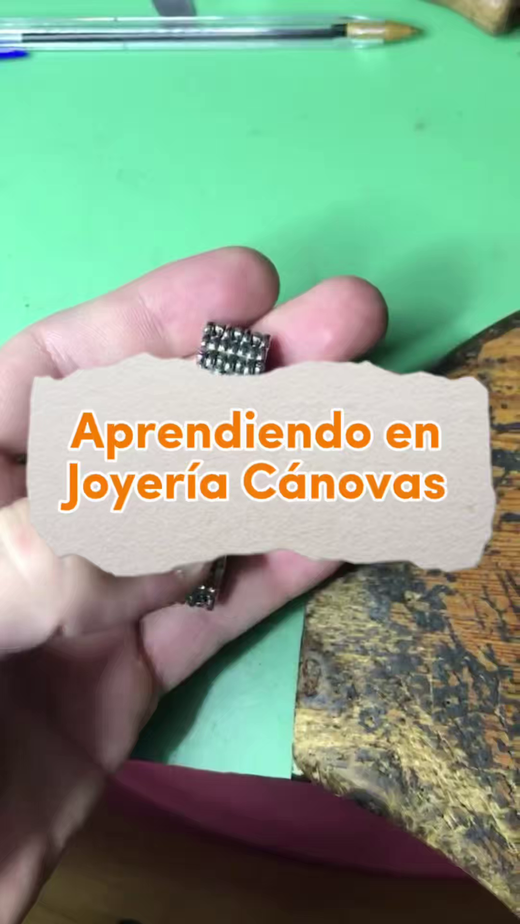 ¿Tu reloj se detuvo? El peligro oculto de un cristal roto y cómo solucionarlo