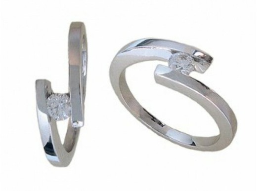 Witgouden ring 18 kts solitaire briljant 0,13 cts 016481