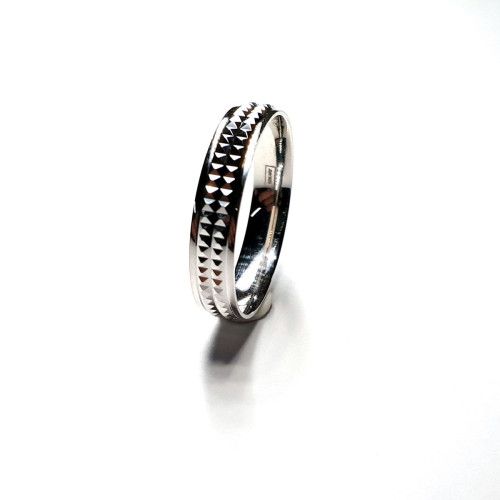 Alianza Plata Diamantada 4mm AP30/153