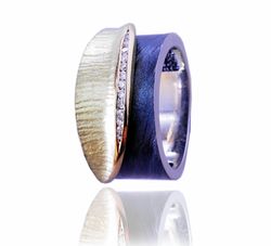Anillo Oro 18kts Arior Doble Fulla Violeta Con Diamantes 3680750XPU