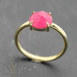 Anillo Plata Dorada Mujer ANM0008DO12RU Piedra Mineral Rubí