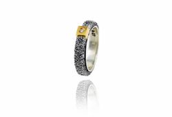 Anillo Plata Y Oro Arior Texturizado Kora Cuadrado 3680856XU