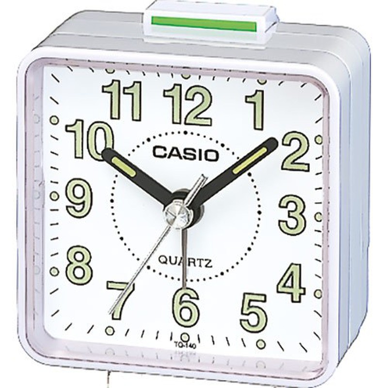 Las mejores ofertas en Reloj Despertador Casio cuarzo (batería) Radio  Blanco 