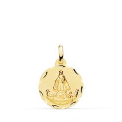 Medalla Oro 18kts Virgen De La Caridad del Cobre Balsa Tallada 16mm P8048-316