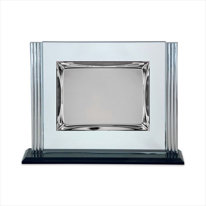 Placa Homenaje Cristal-Aluminio 27x22cm P-2262/2C En Brillo - Bordes Laterales Adornados C/Base Negra