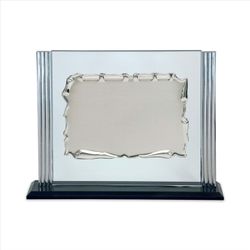 Placa Homenaje Cristal-Aluminio 27x22cm P-2264/2C Pergamino - Bordes Laterales Adornados C/Pie