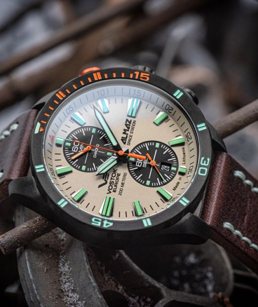 Reloj Vostok Hombre 6S11-320C677 Piel Marrón Cronógrafo Acero Negro Analógico